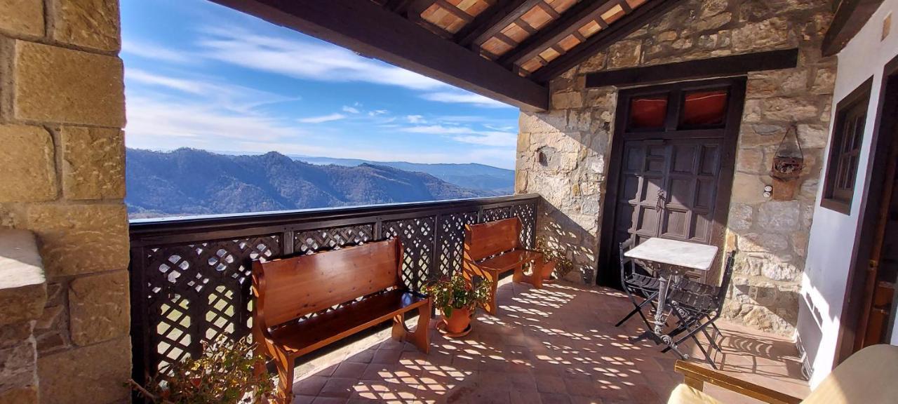 Castell De Llaes Villa Luaran gambar