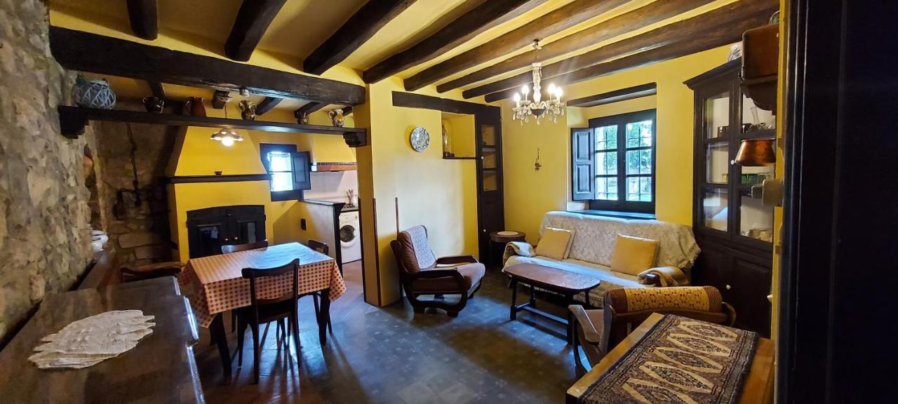 Castell De Llaes Villa Luaran gambar