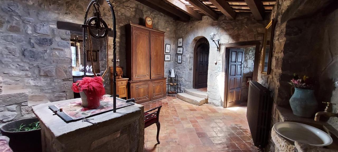 Castell De Llaes Villa Luaran gambar